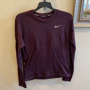Nike dri fit long sleeve shirt